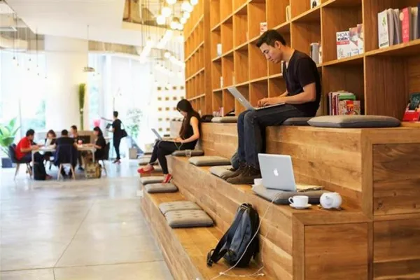 Không gian làm việc tại quán cafe